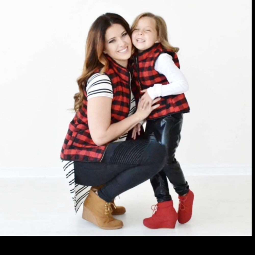 🌟2 for $55 🌟 HOST PICK Red Buffalo Plaid Vests
